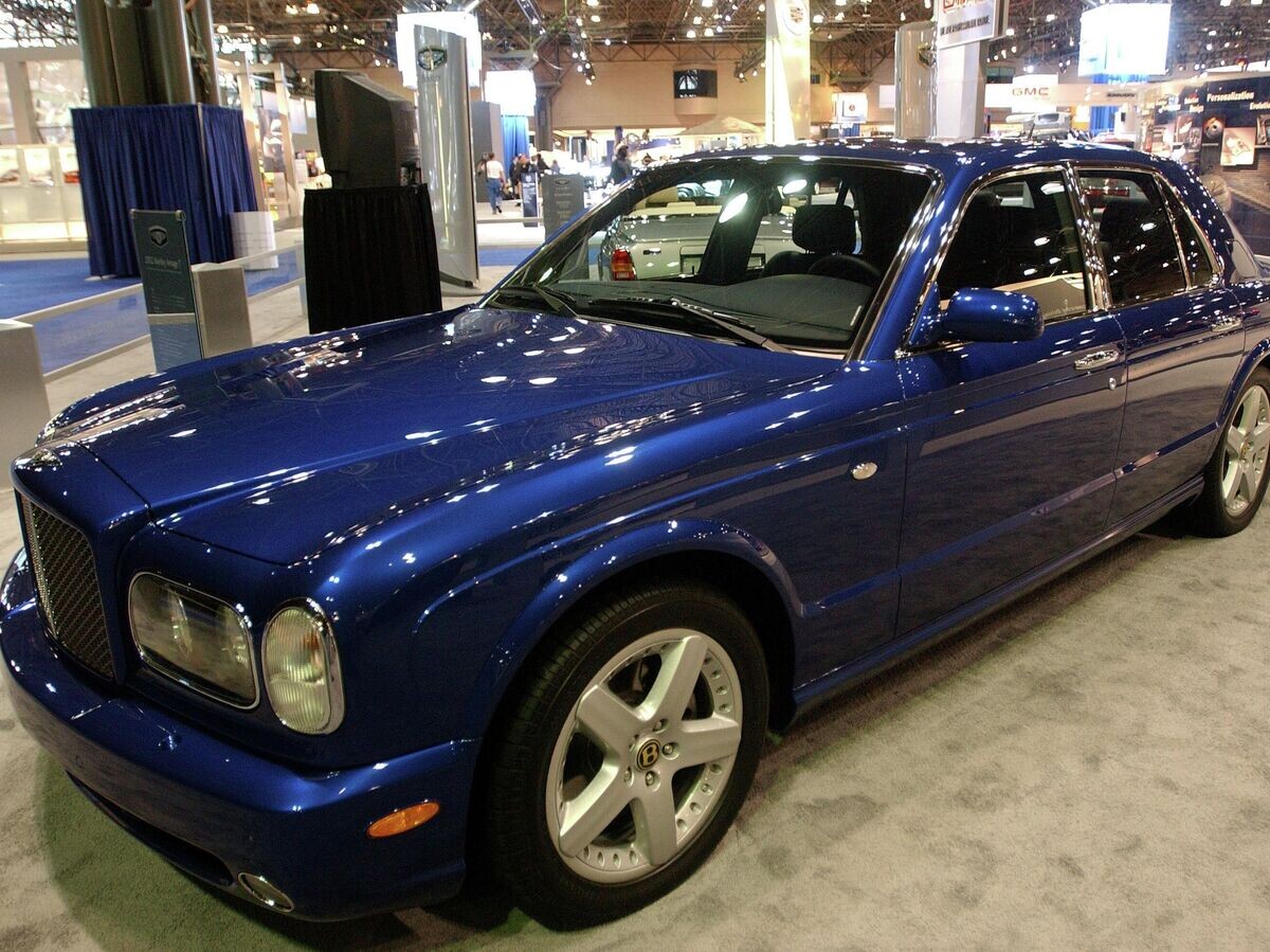    Автомобиль Bentley Arnage© Getty Images / Spencer Platt