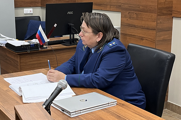 «Из данных о личности Фатыхова видно, что он официально трудоустроен не был, постоянного источника дохода не имел. Ранее привлекался к уголовной ответственности», — отметила гособвинитель Светлана Белова в ходе процесса Фото: Альбина Фархутдинова