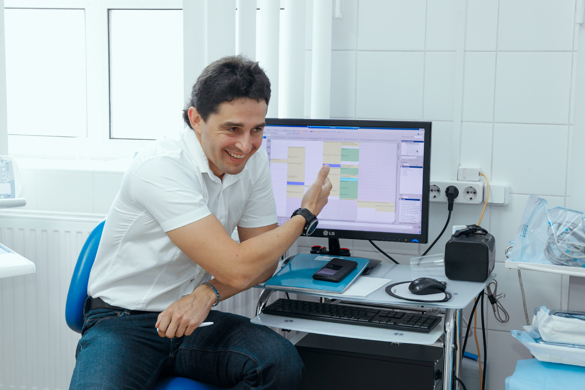 Фотография взята с сайта стоматологии Дмитрович Фэмили https://www.dmitrovich.ru/