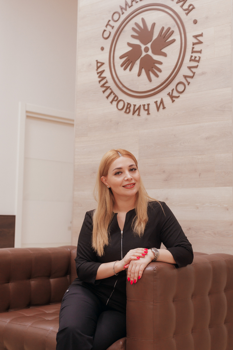 Фотография взята с сайта стоматологии Дмитрович Фэмили https://www.dmitrovich.ru/