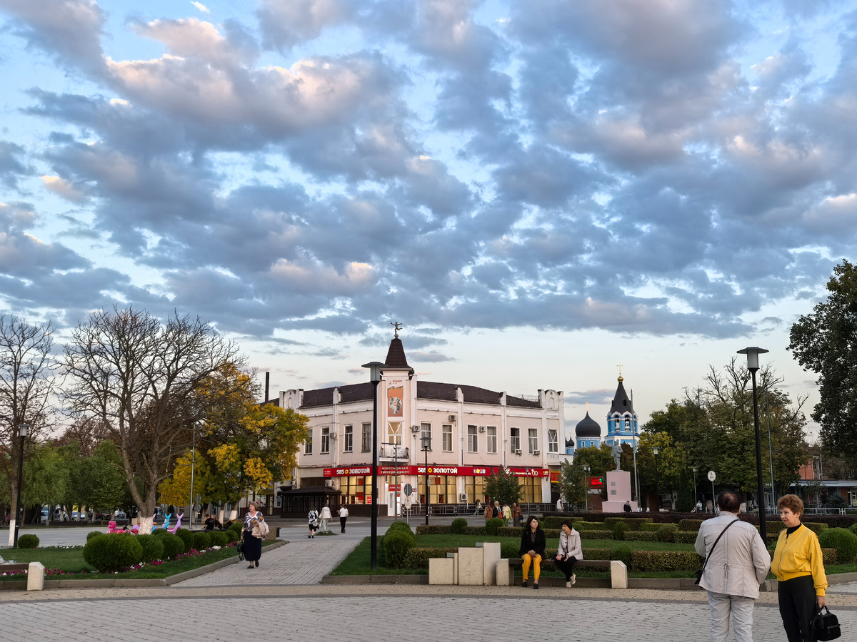 А какие красивые облака на небе