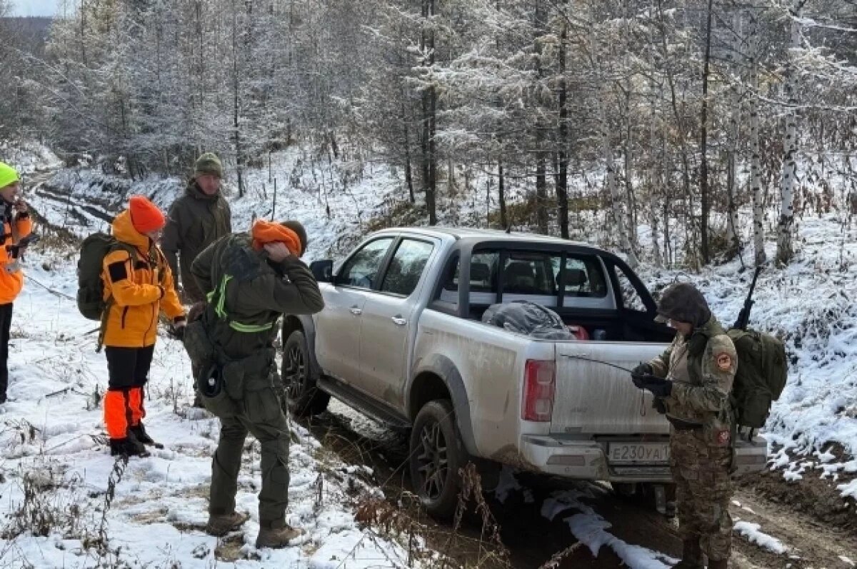    Поисковики уже отработали сотни километров лесного массива и лесных дорог.