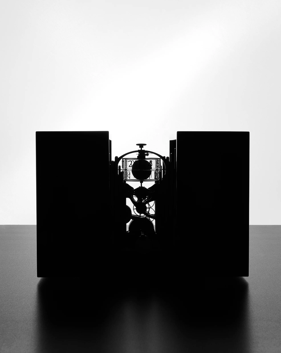     Автоматон The Mystery Box: The Forget Time, De Bethune × Fiona Krüger