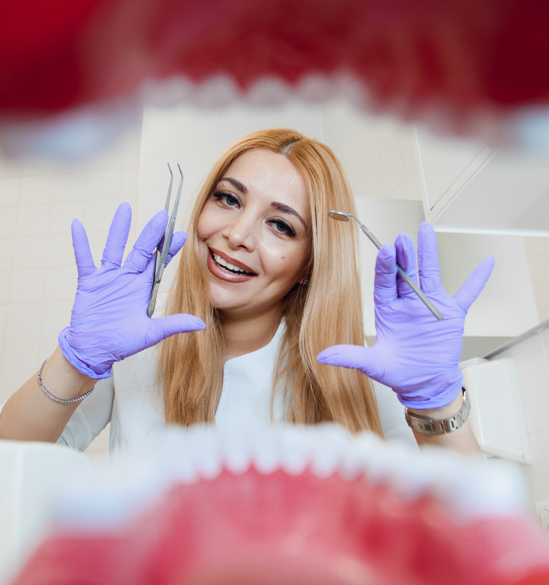 Фотография взята с сайта стоматологии Дмитрович Фэмили https://www.dmitrovich.ru/