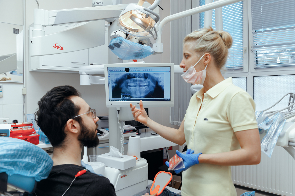 Фотография взята с сайта стоматологии Дмитрович Фэмили https://www.dmitrovich.ru/