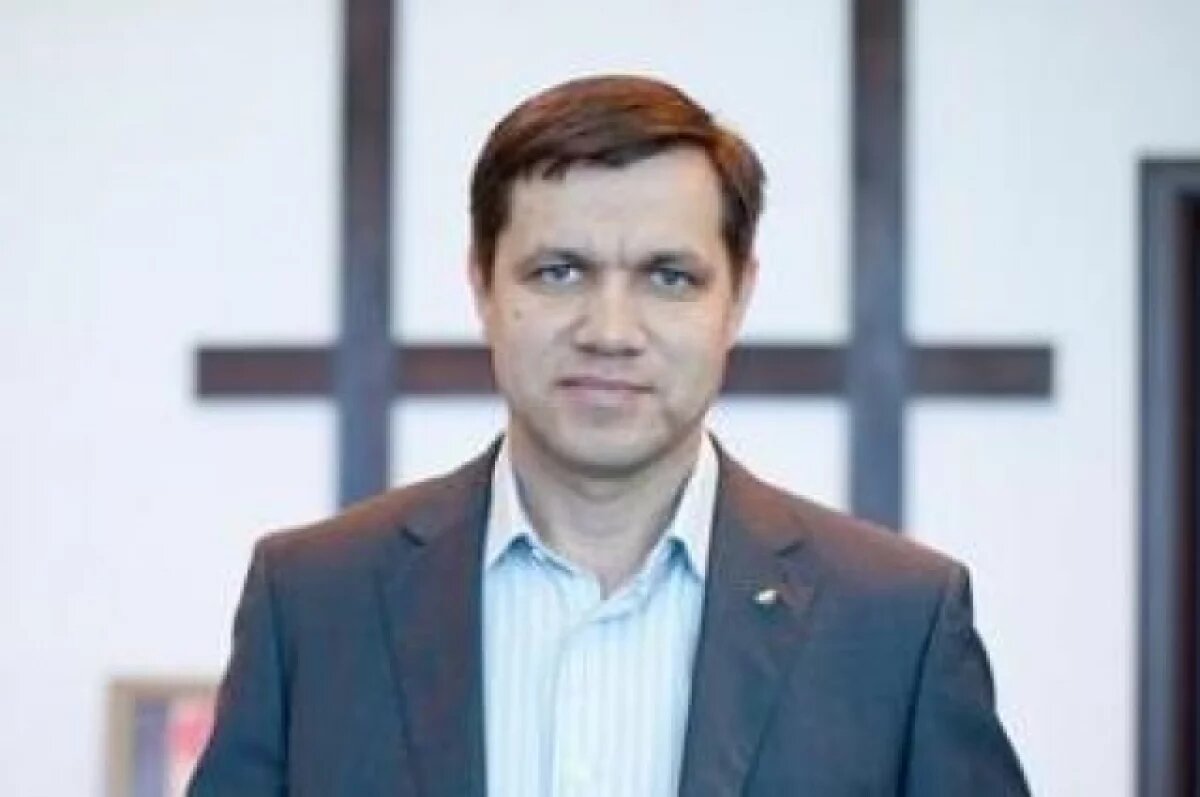    Экс-мэр Владивостока продал свою долю в старом терминале аэропорта Приморья