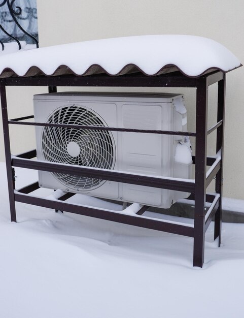 Так выглядит корректно работающий кондиционер при отрицательных температурах