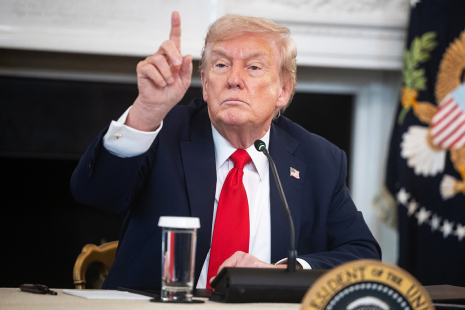    Francis Chung — Pool via CNP/Consolidated News Photos/Shutterstock/FOTODOM