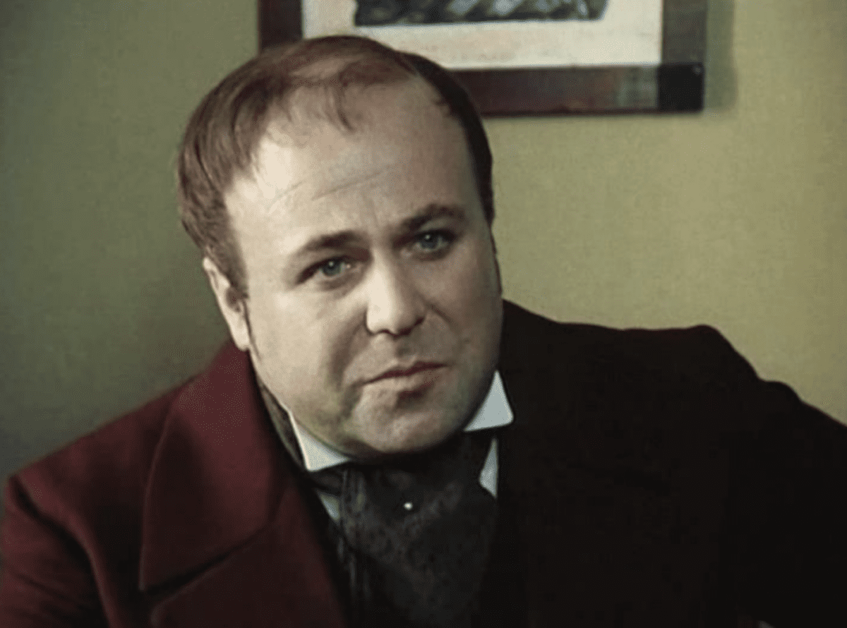 Александр Калягин сыграл роль Павла Ивановича Чичикова в «Мёртвых душах» (1984 год)