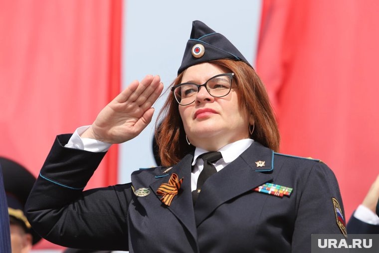    Главного судебного пристава Курганской области Ирину Уварову подозревают в превышении полномочий