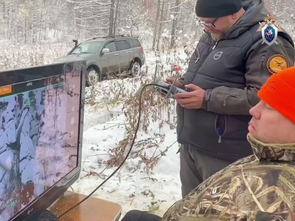    В Красноярском крае продолжаются поиски пропавшей семьи с ребенком© @krksledkom