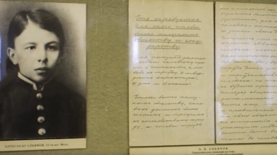 ФОТО: Кадр из программы "Загадки человечества", РЕН ТВ