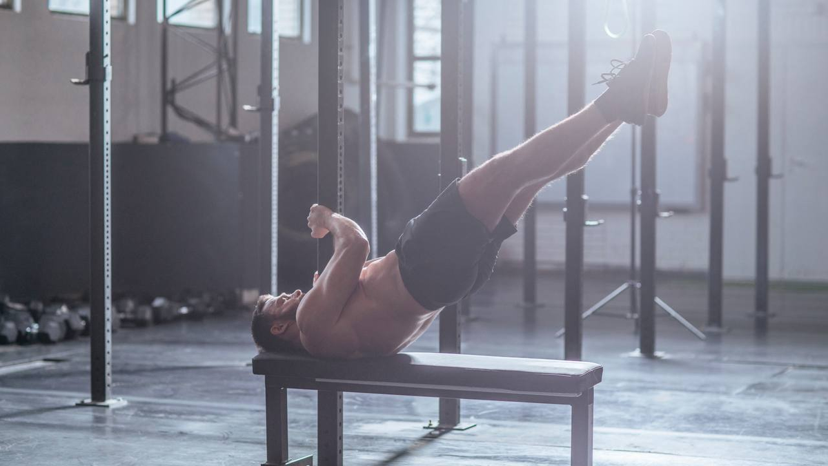 Упражнение «Дрэгон Флэг»
для мышц живота.