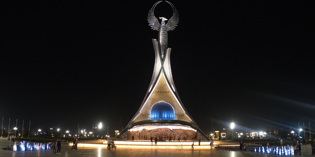 Парк Новый Узбекистан и Монумент Независимости в Ташкенте