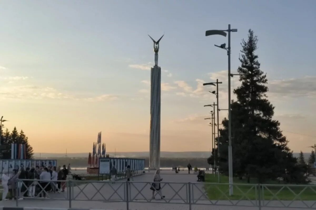   Теперь столица.
