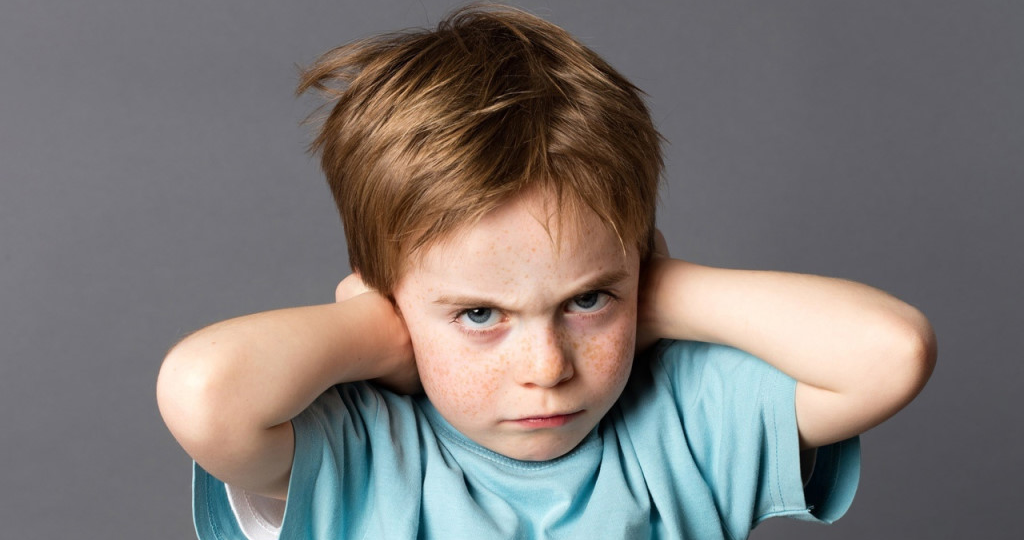 Современные дети не уважают старших — правда или миф?