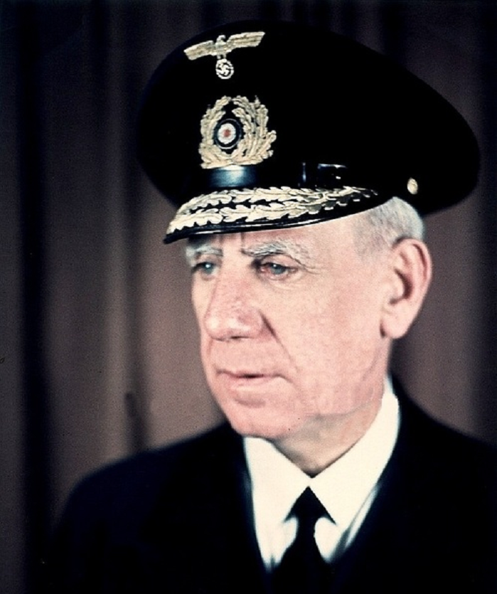 Адмирал КАНАРИС  - начальник АБВЕРА, военной разведки и контрразведки Третьего рейха.