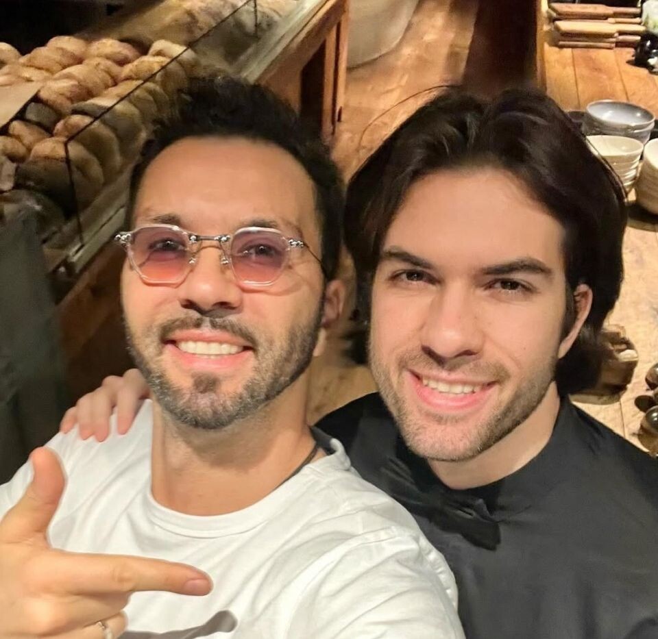    Денис Клявер с сыном Тимофеем. Источник: @denisklyaver*