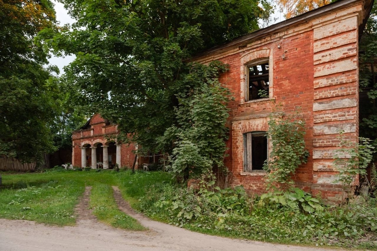 (Псарный двор XIX век)
