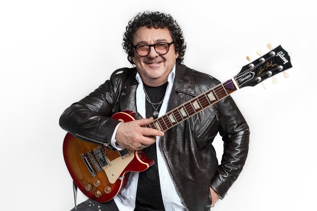 Игорь Саруханов