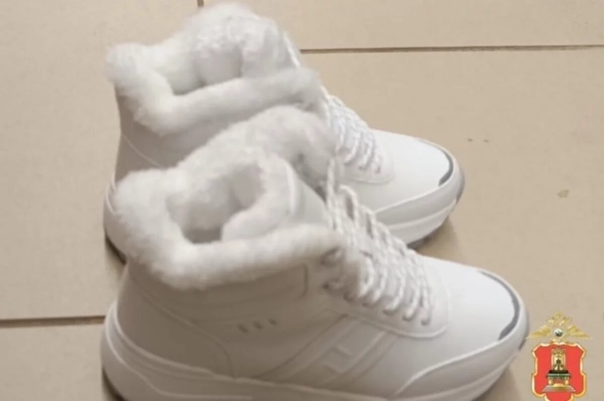    Двое жителей Тверской области «утеплились» в магазинах и не заплатили