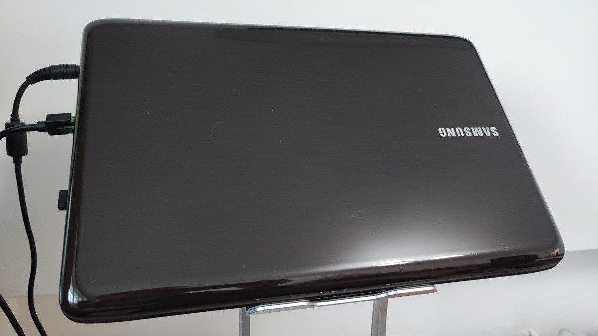 Мой самсун на стойке в работе. 