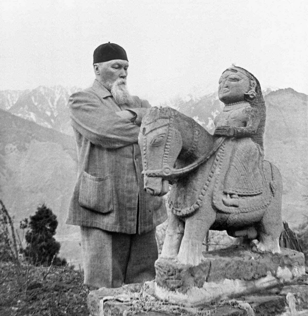 Рерих в своём имени в Гималаях