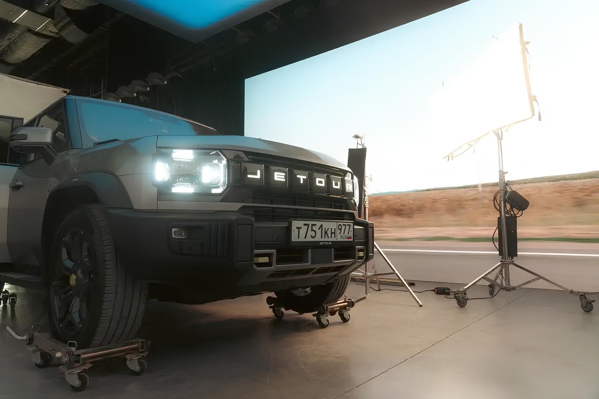    Jetour T2 во время съемок