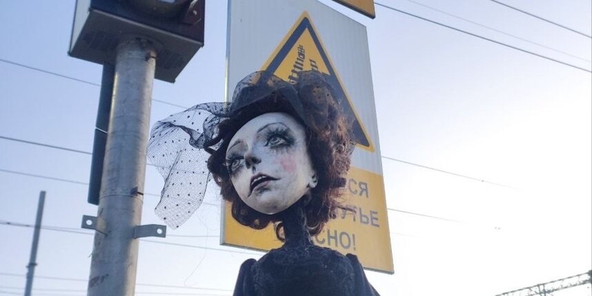    Анна Каренина в декорациях городапредоставлено Ириной Москвиной