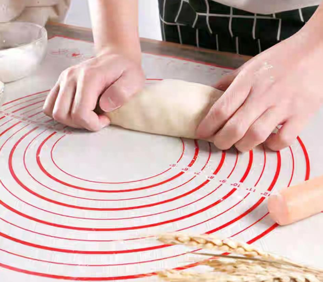 Нескользящий силиконовый коврик для раскатки теста