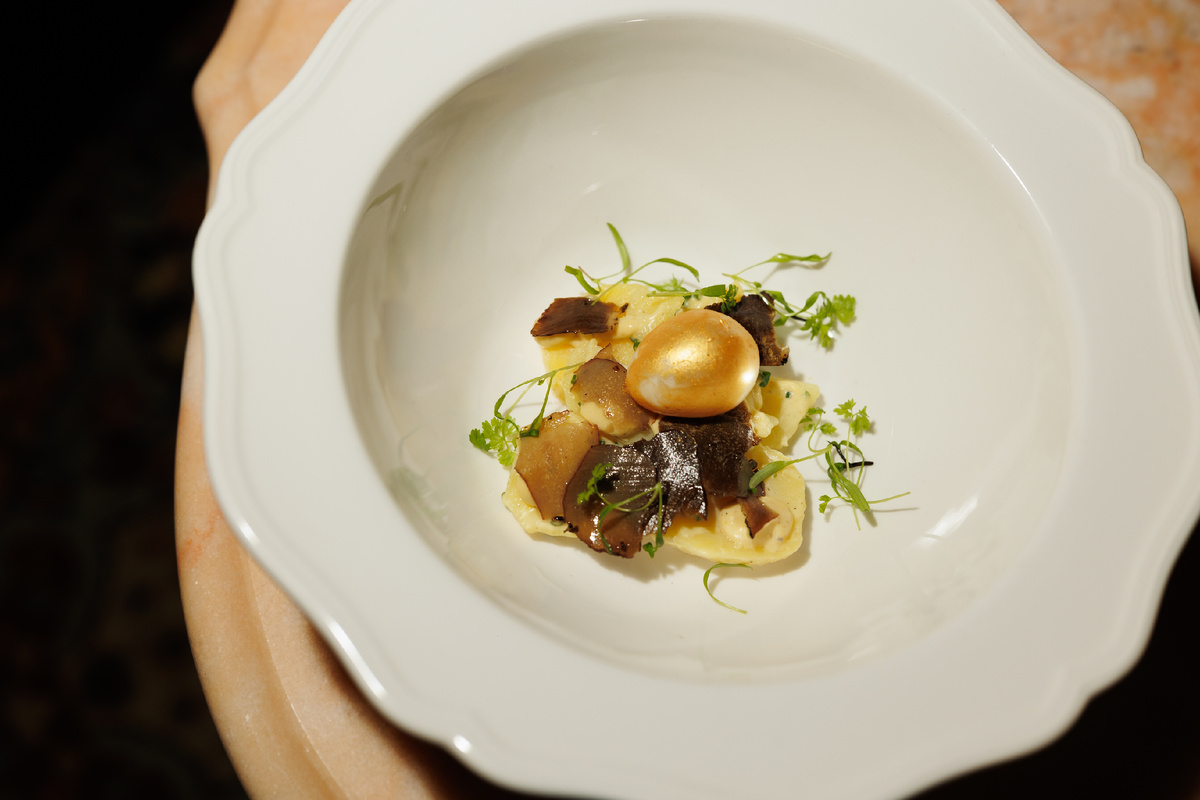 Салата из черных трюфелей по-русски