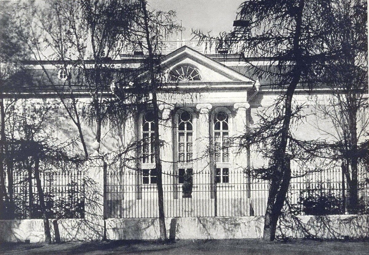 Вид на здание времен Н. Рябушинского