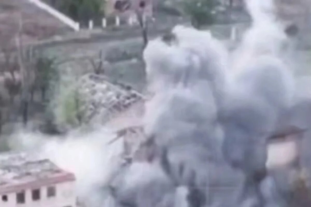    Артиллеристы уничтожили пункты дислокации и укрытия ВСУ под Полтавкой