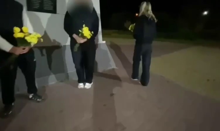     Полицейские установили личности подростков, станцевавших у мемориала в Обояни