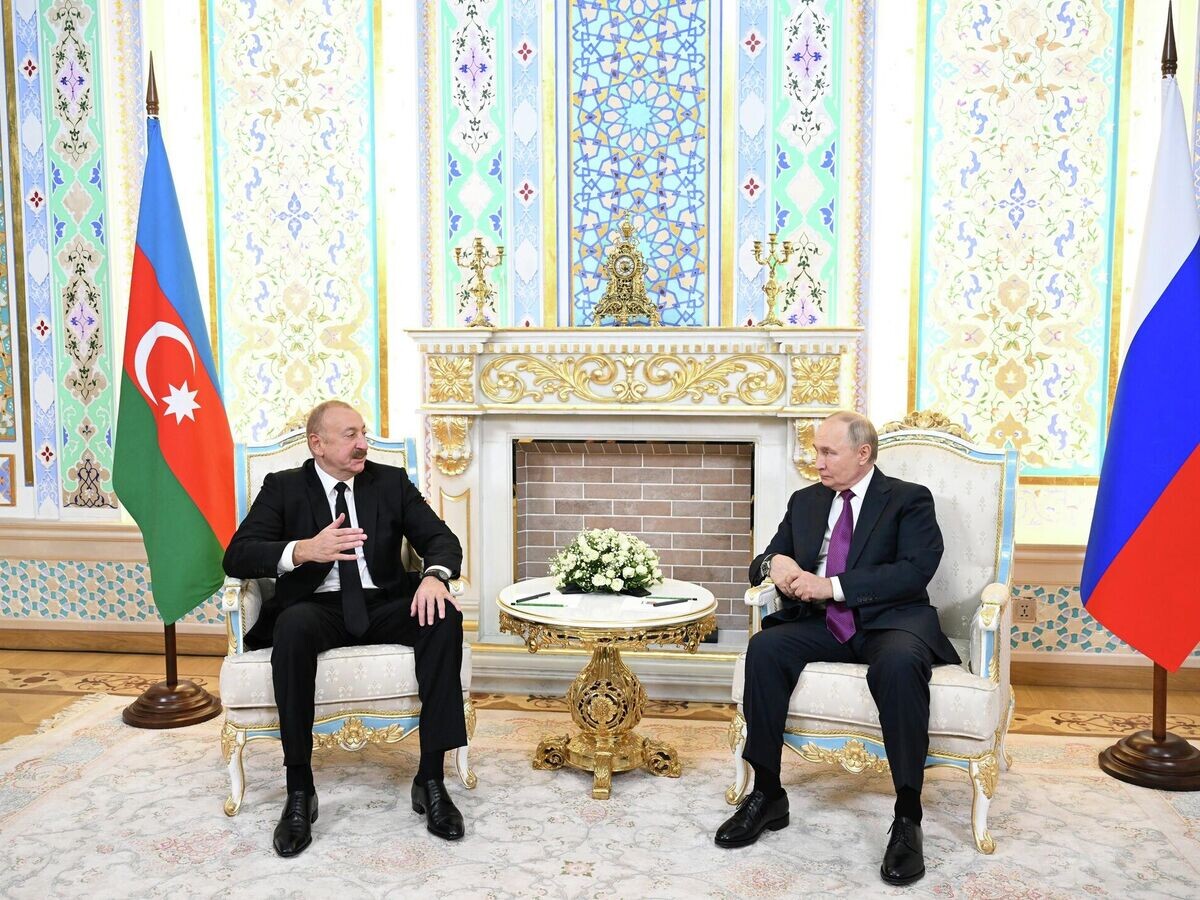    Владимир Путин и Ильхам Алиев во время встречи© Фото : Пресс-служба президента Азербайджана/ROMAN ISMAYILOV