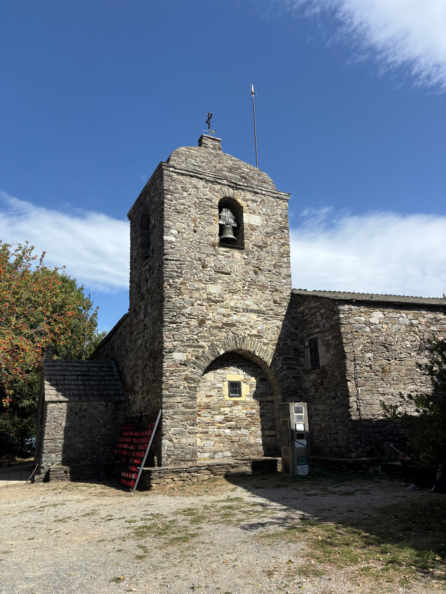 Церковь Девы Марии в О Себрейро