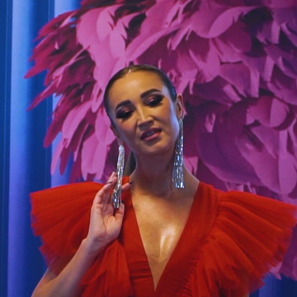     Почему Ольга Бузова перестала спать, расскажет «Светская хроника»