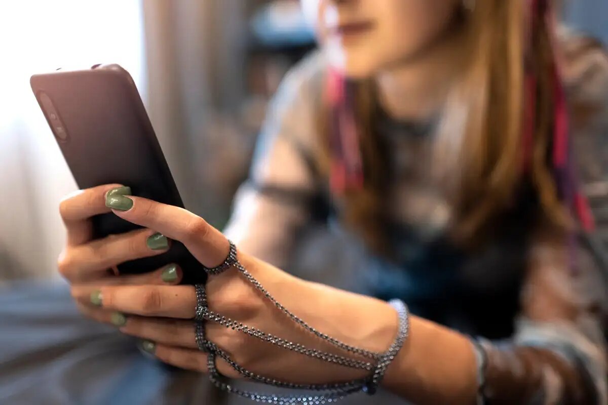    Сотовый телефон. © ru.freepik.com