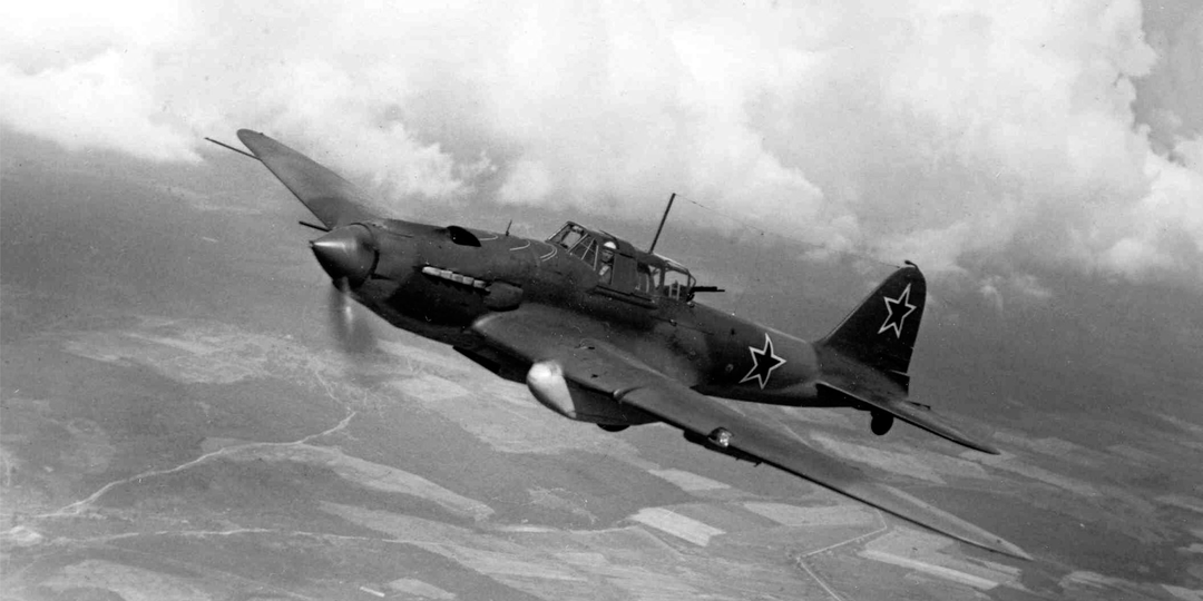 Почему немецкие асы боялись его больше огня? Они не ожидали, что "разведчик" окажется безжалостным истребителем