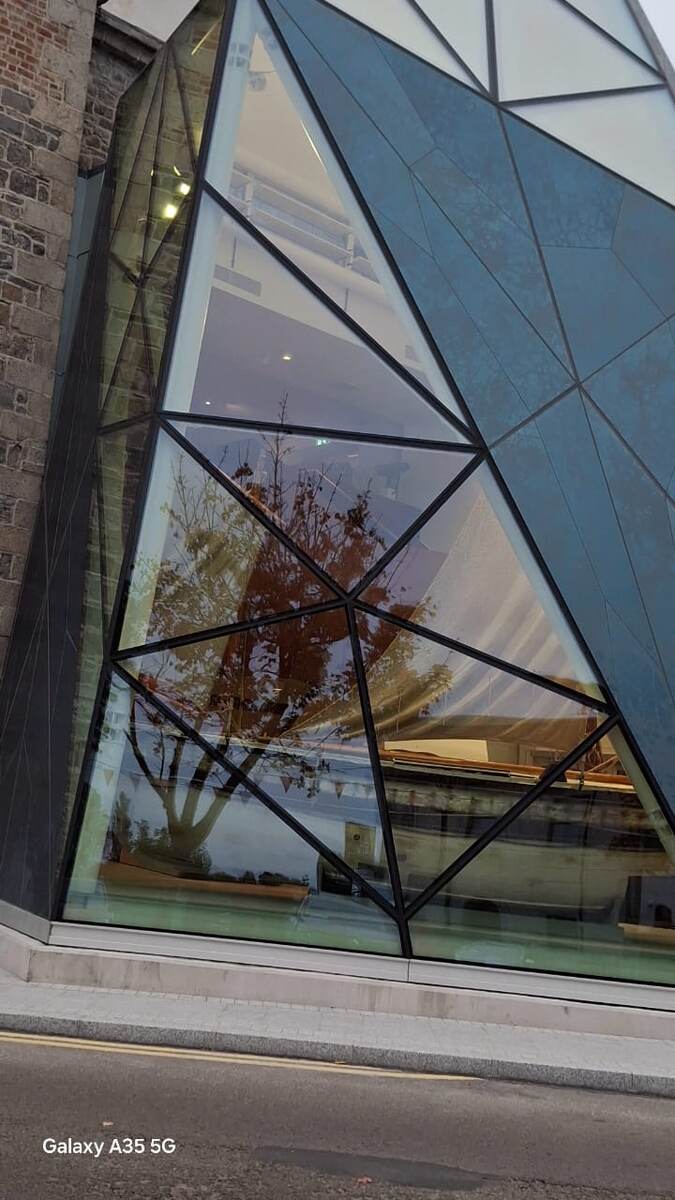 Современные окна Ираландии