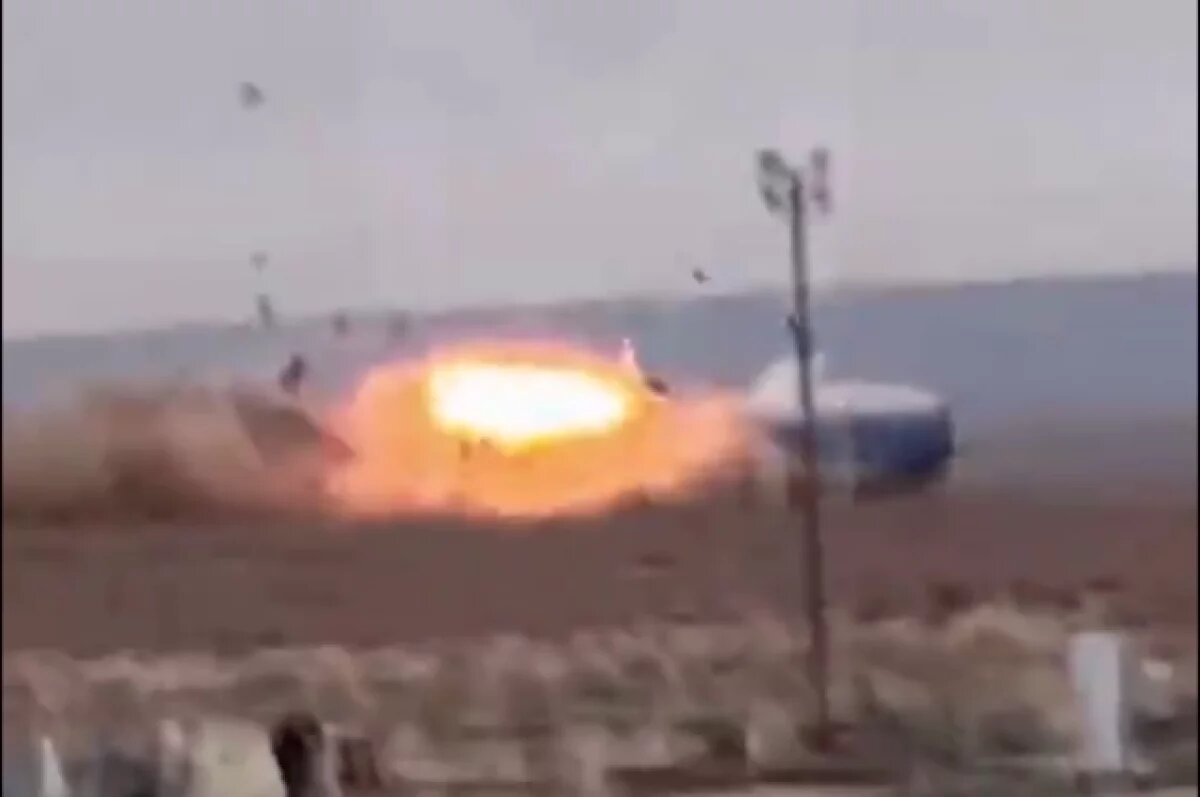    Одну из причин крушения самолета AZAL, летавшего в Волгоград, назвал Путин