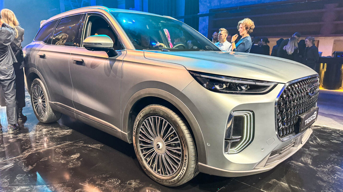    Chery Tiggo 9. Фото Иван Бахарев / «Автоновости дня»