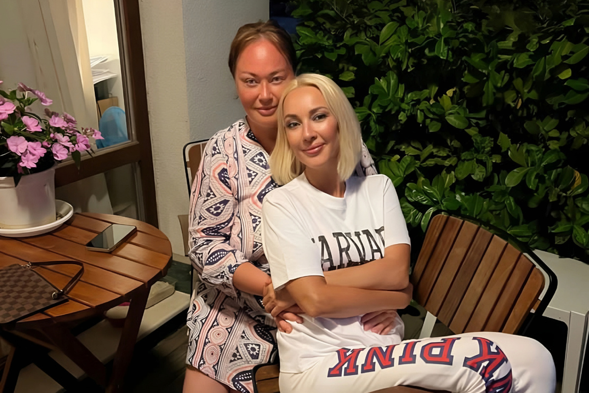 Лера Кудрявцева и Лариса Гузеева. Фото: соцсети