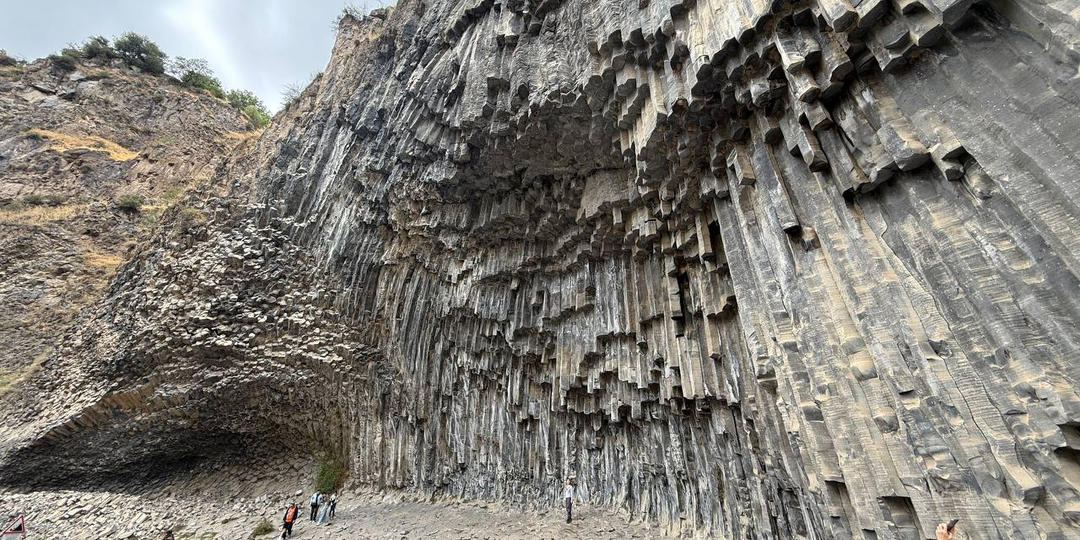 Армения: храм Гарни и космические пейзажи Симфонии камней