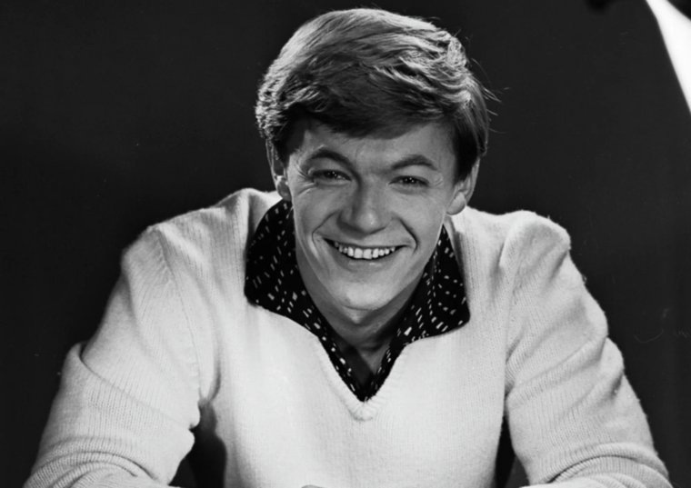    Александр Викторович Збруев — советский и российский актер театра и кино, народный артист РСФСР (1989)