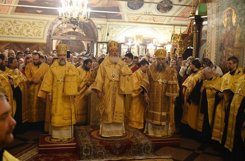 Литургия в день обретения мощей свт. Иннокентия Иркутского. iemp.ru