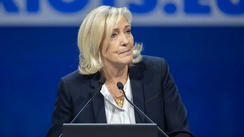 Ле Пен заявила, что её партия откажется работать с любым главой правительства, которого назначит президент.
Фото:
Wikimedia Commons / CC0 1.0 / Vox España