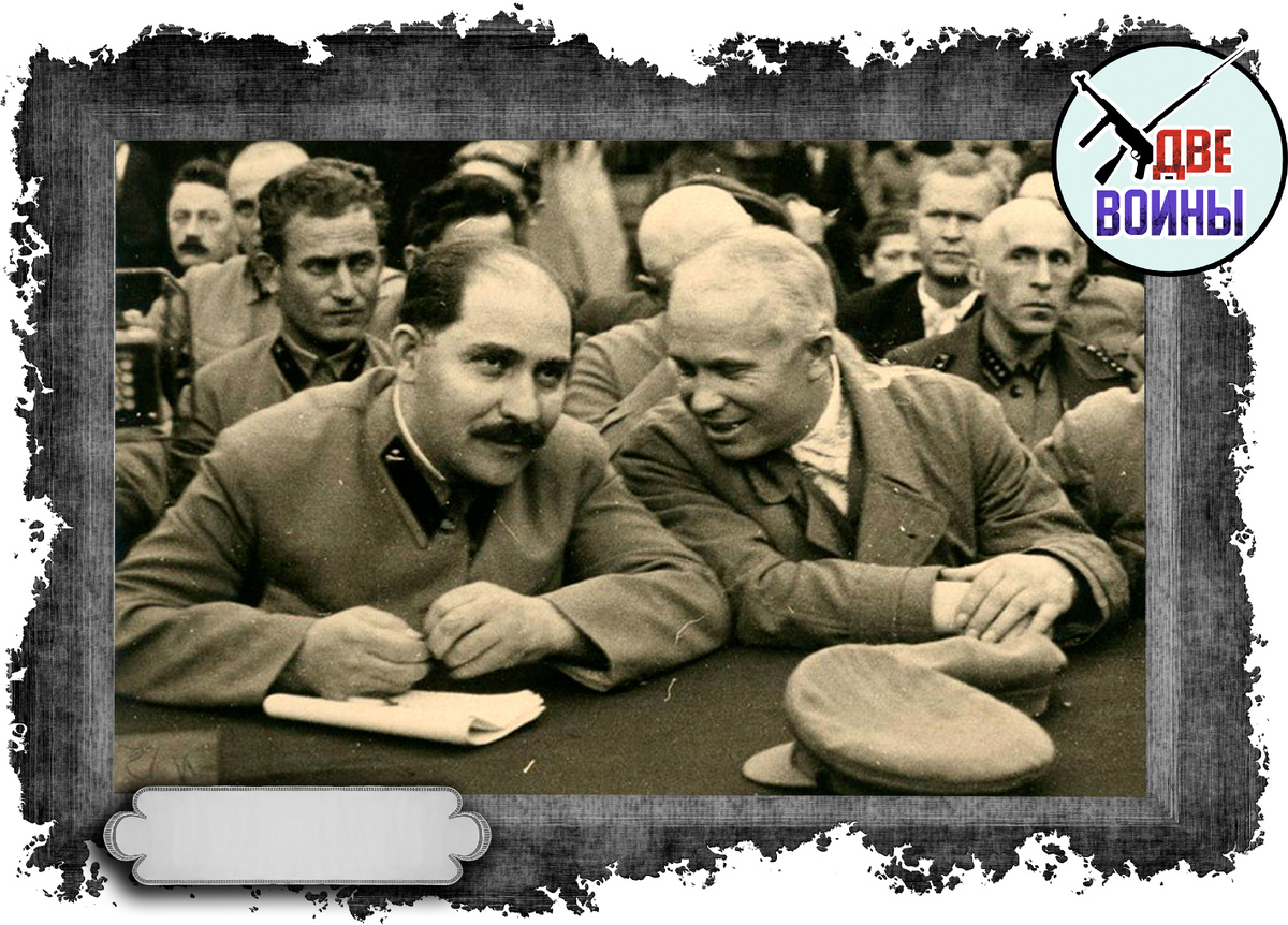 Каганович и Хрущёв. Фото в свободном доступе.