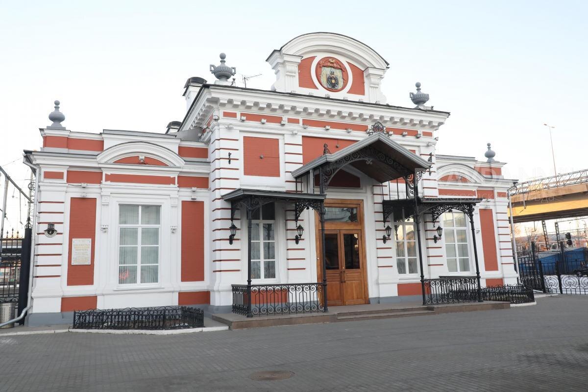    Царский павильон сохранился почти в первоначальном виде