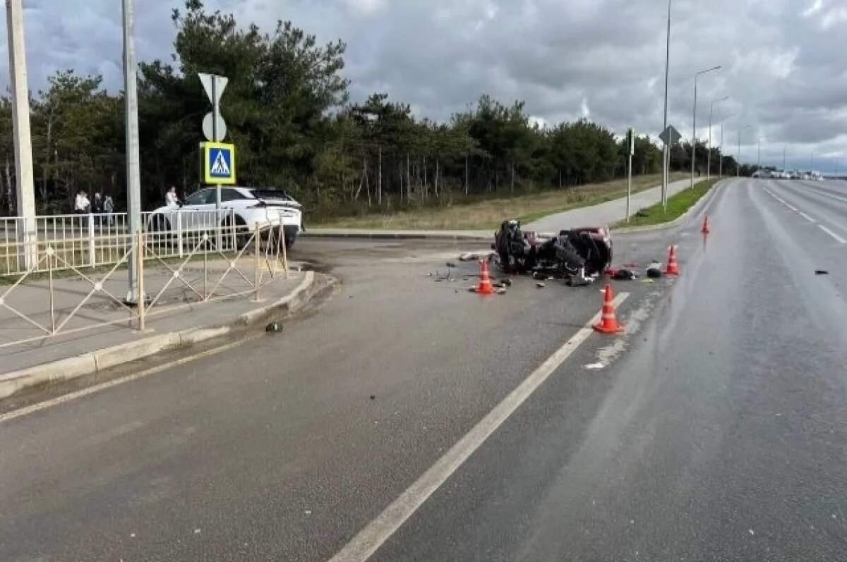    В Севастополе москвич на мотоцикле столкнулся с машиной
